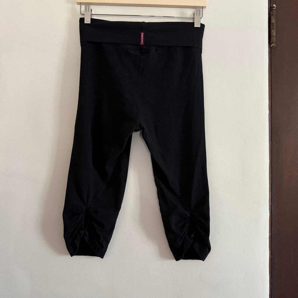 Y2K Vintage Hardtail Black Foldover Capri Leggings Keyhole back Medium Hard Tail